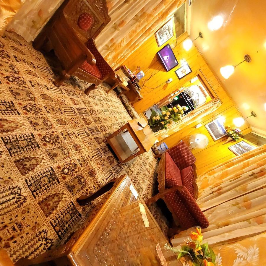 Tashkand Houseboat Srīnagar المظهر الخارجي الصورة