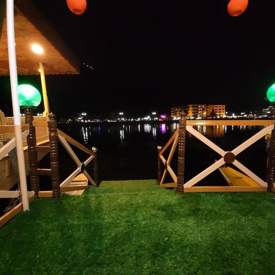 Tashkand Houseboat Srīnagar المظهر الخارجي الصورة