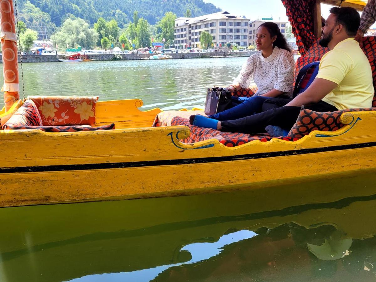 Tashkand Houseboat Srīnagar المظهر الخارجي الصورة